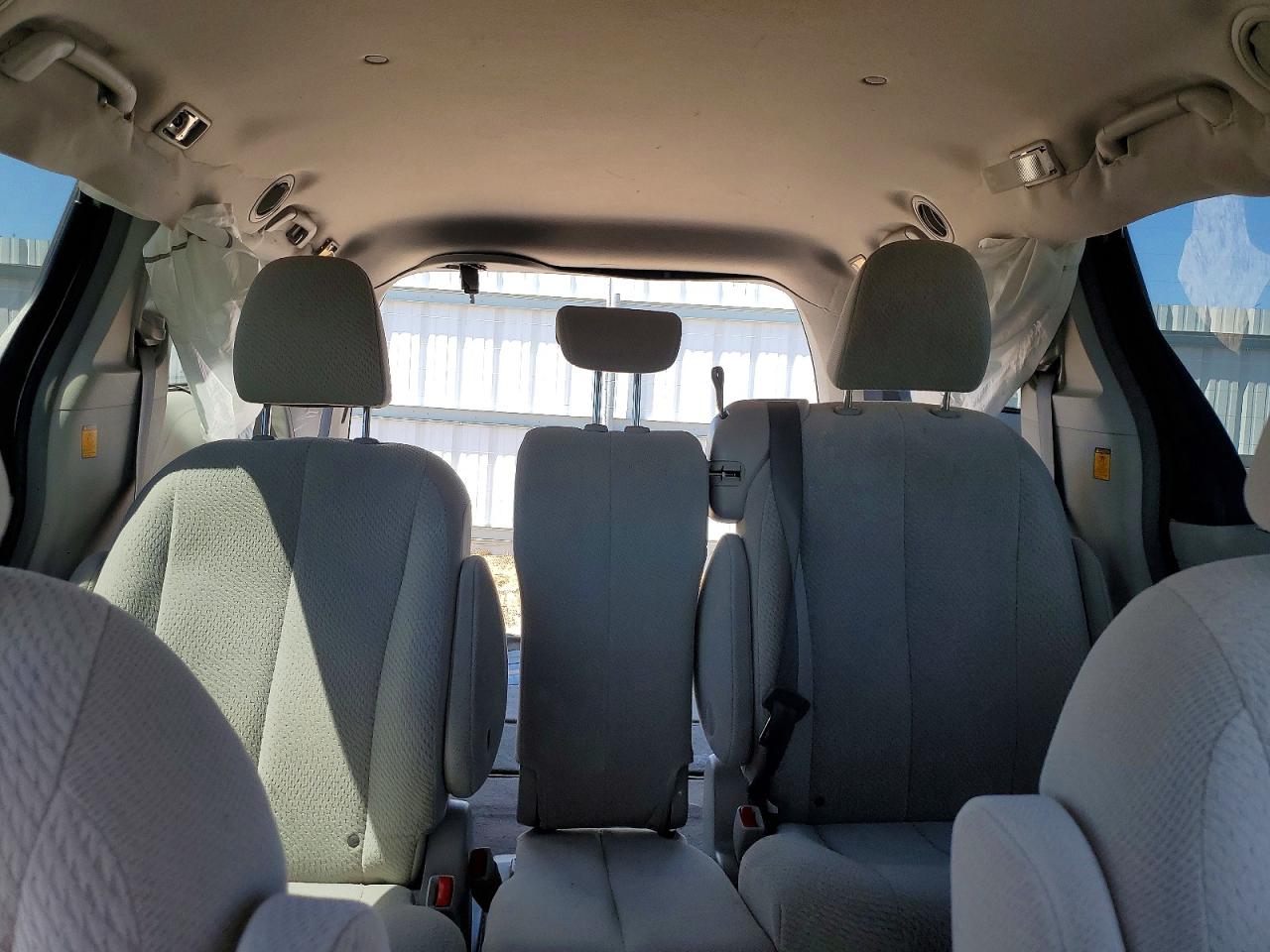 2013 TOYOTA SIENNA