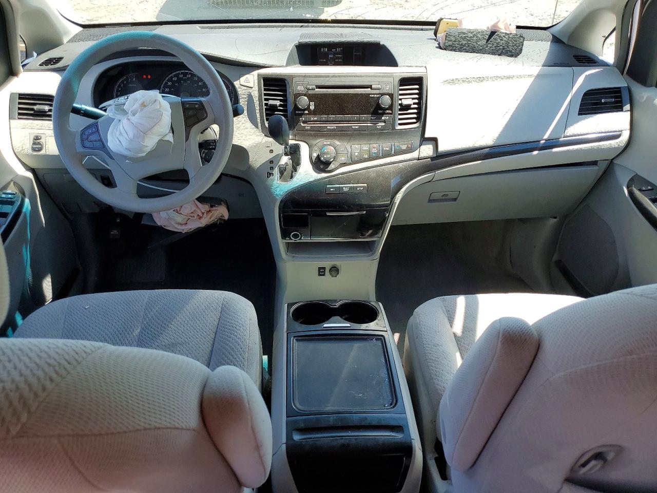 2013 TOYOTA SIENNA