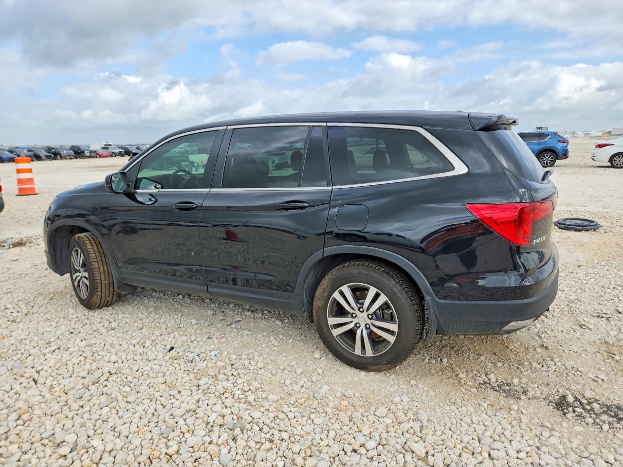 2017 HONDA PILOT