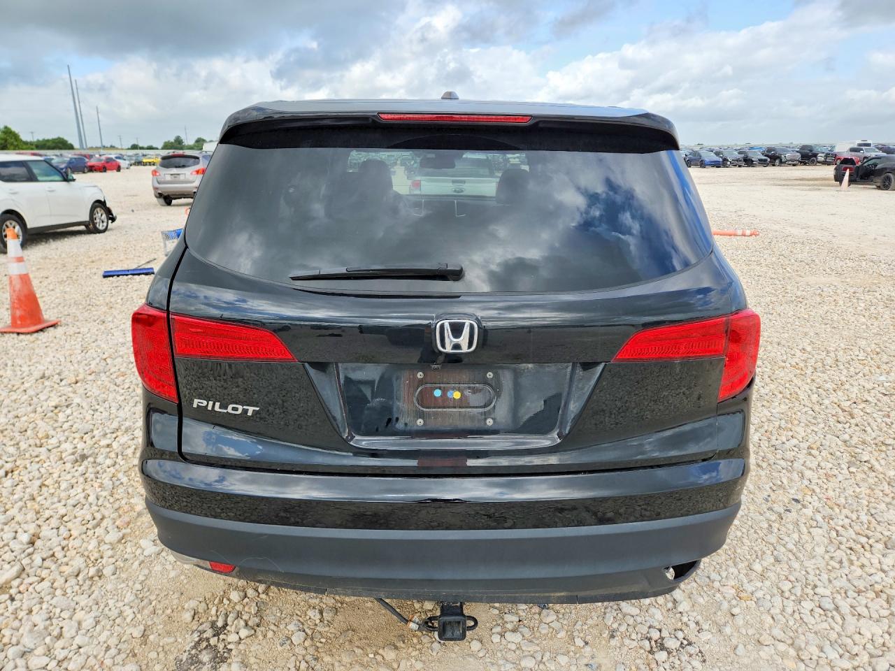 2017 HONDA PILOT