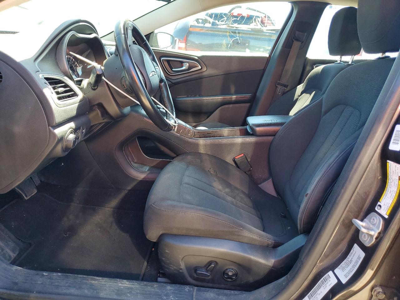 2015 CHRYSLER 200