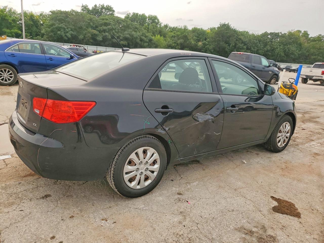 2013 KIA FORTE