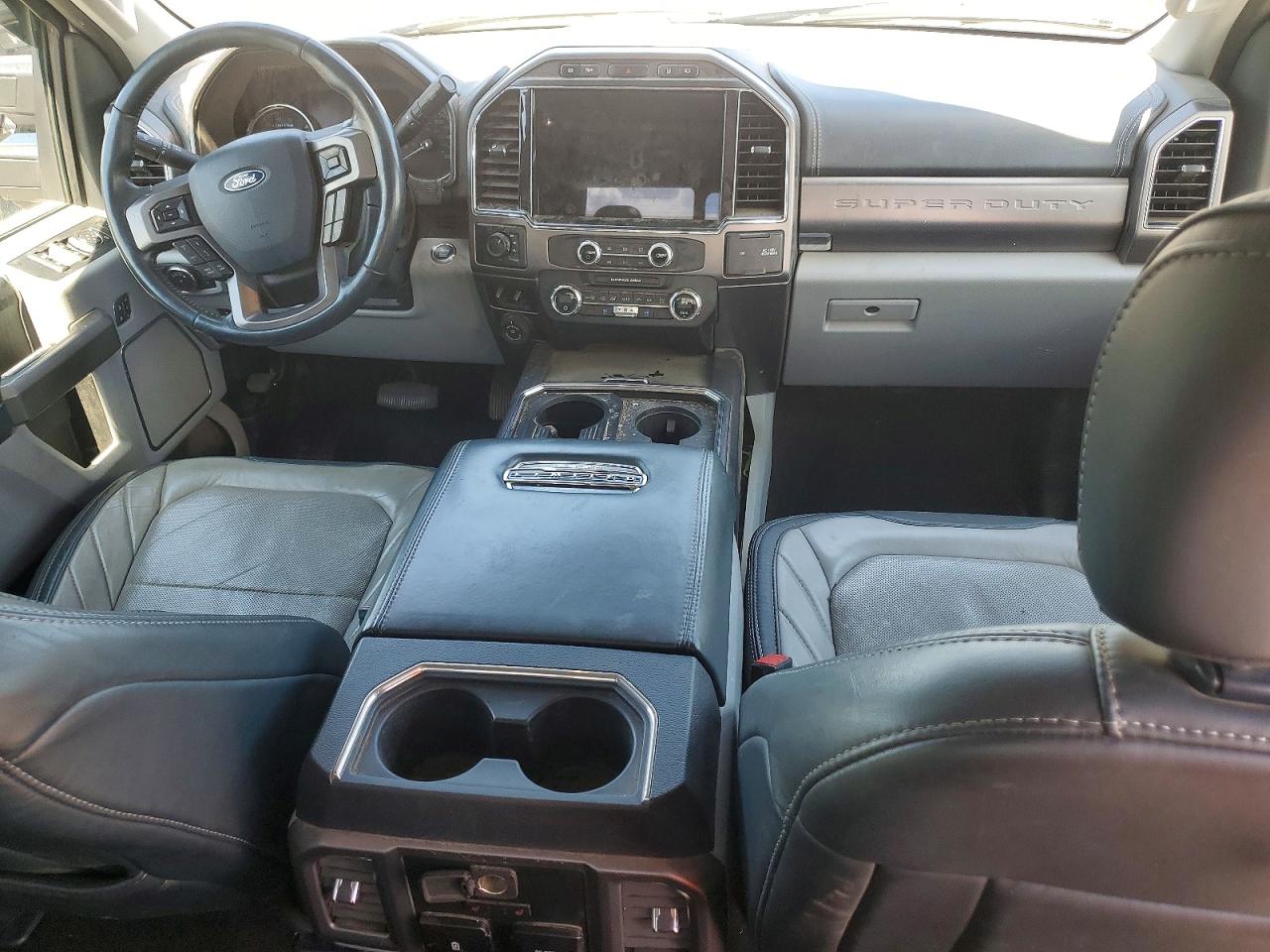 2022 FORD F350