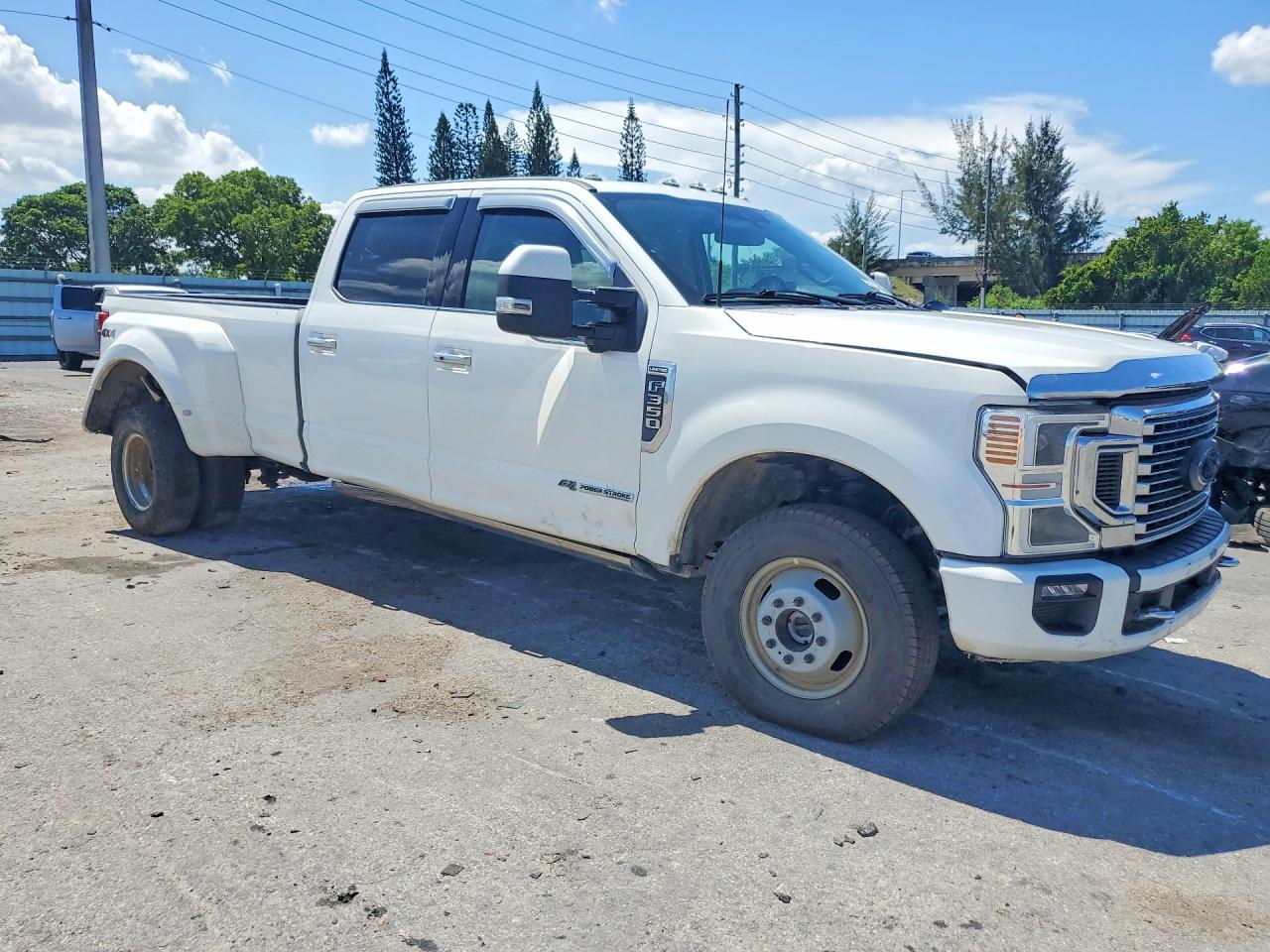 2022 FORD F350