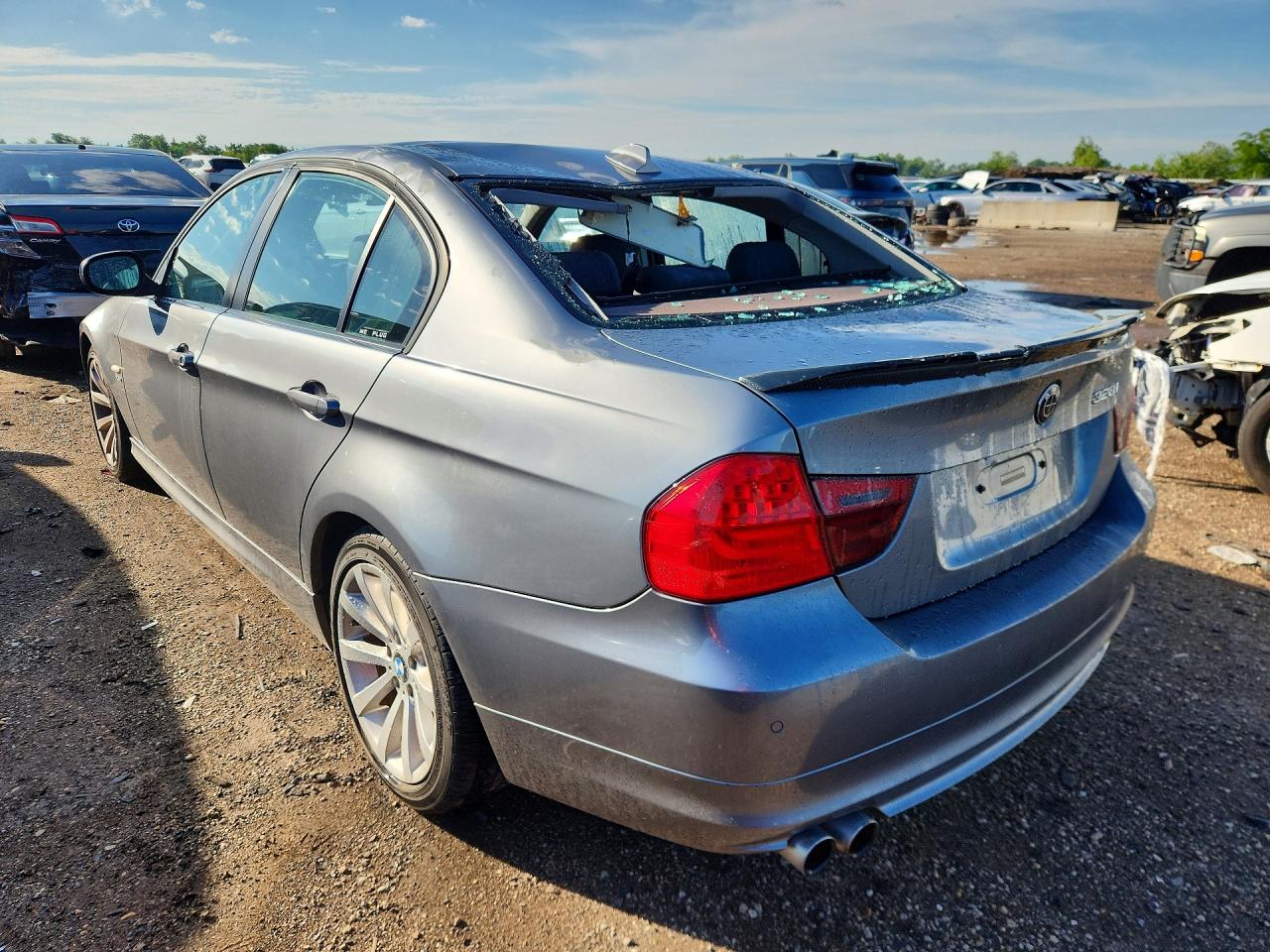 2011 BMW 3 SERIES