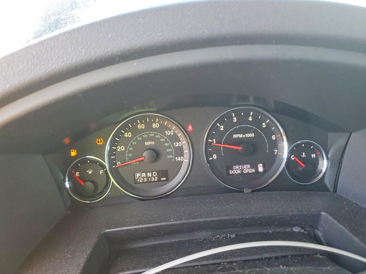 2008 JEEP COMMANDER