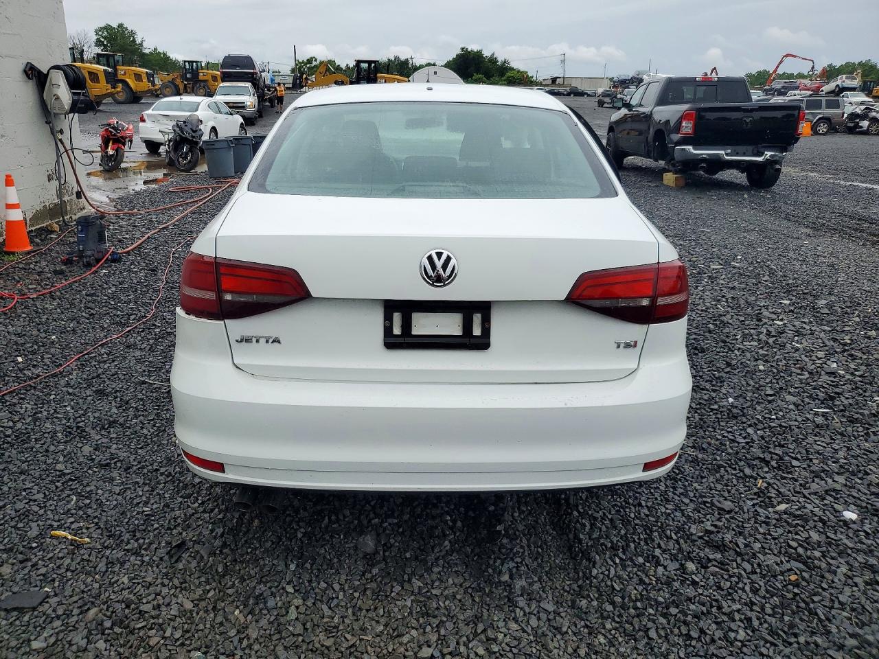 2018 VOLKSWAGEN JETTA