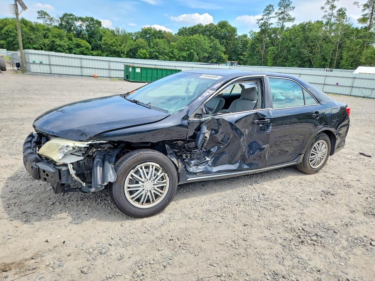 2014 TOYOTA CAMRY