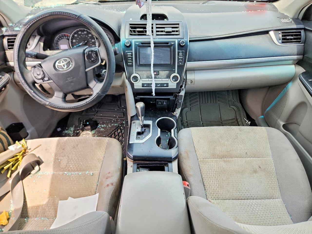 2014 TOYOTA CAMRY