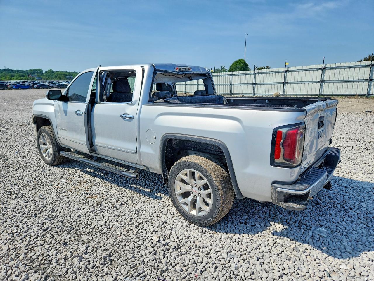 2018 GMC SIERRA