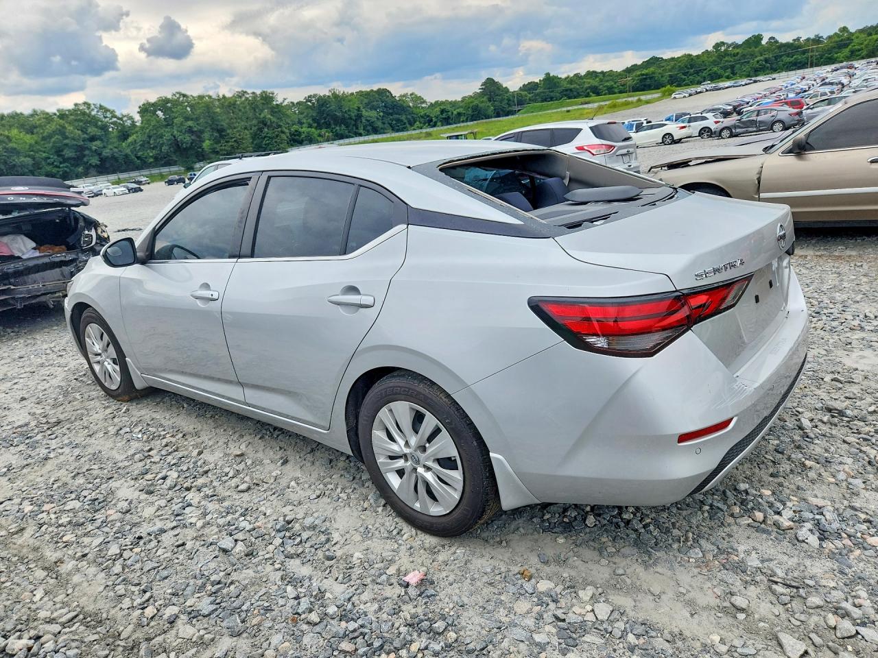 2023 NISSAN SENTRA