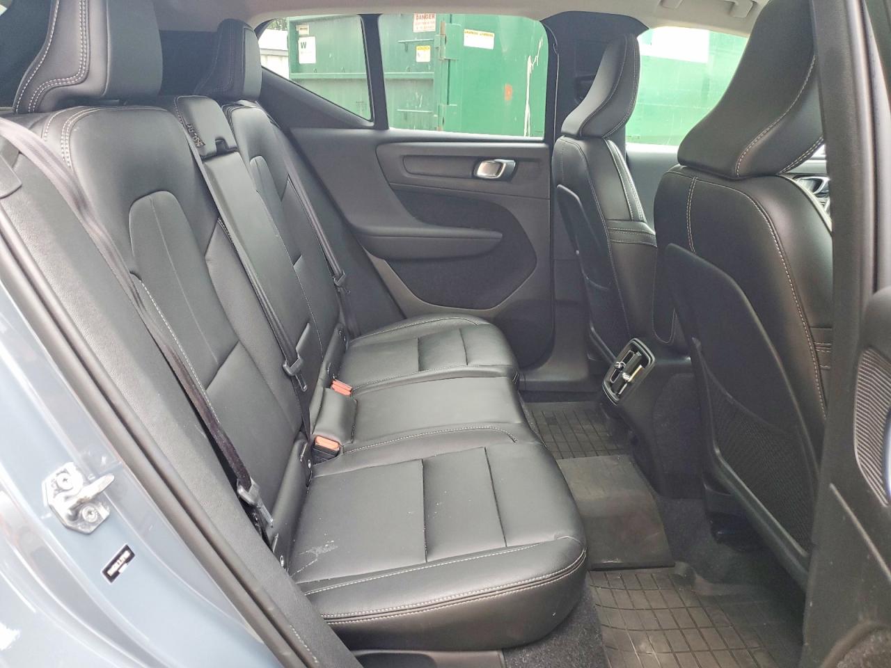 2020 VOLVO XC40