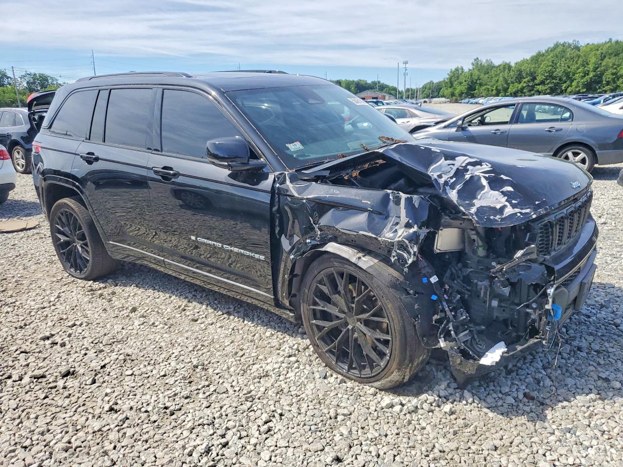 2023 JEEP CHEROKEE