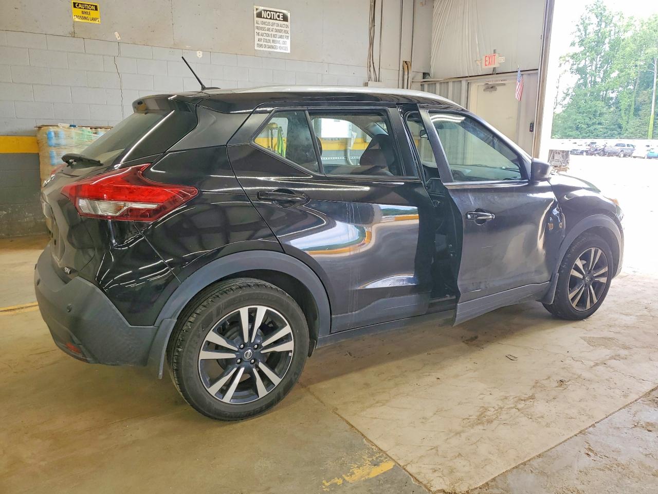 2020 NISSAN KICKS