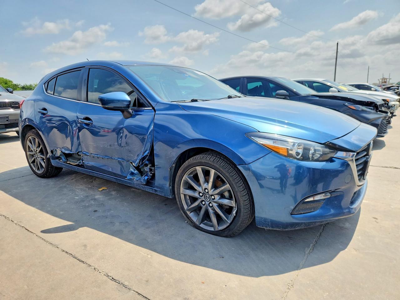 2018 MAZDA 3