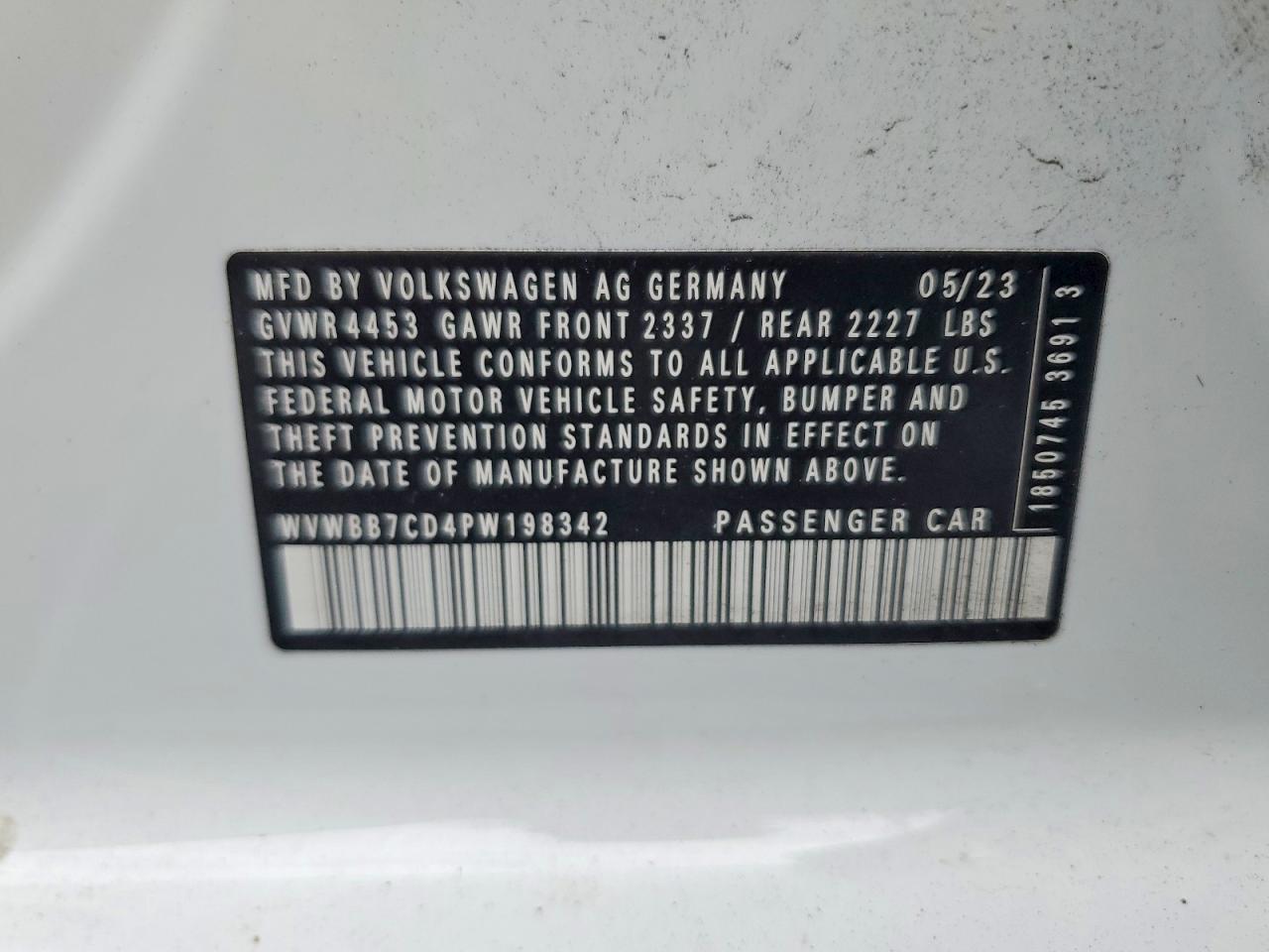 2023 VOLKSWAGEN GOLF