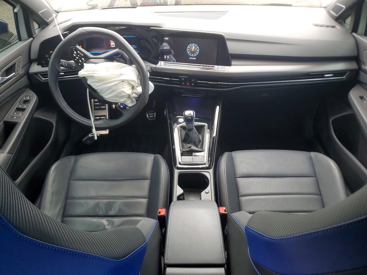 2023 VOLKSWAGEN GOLF