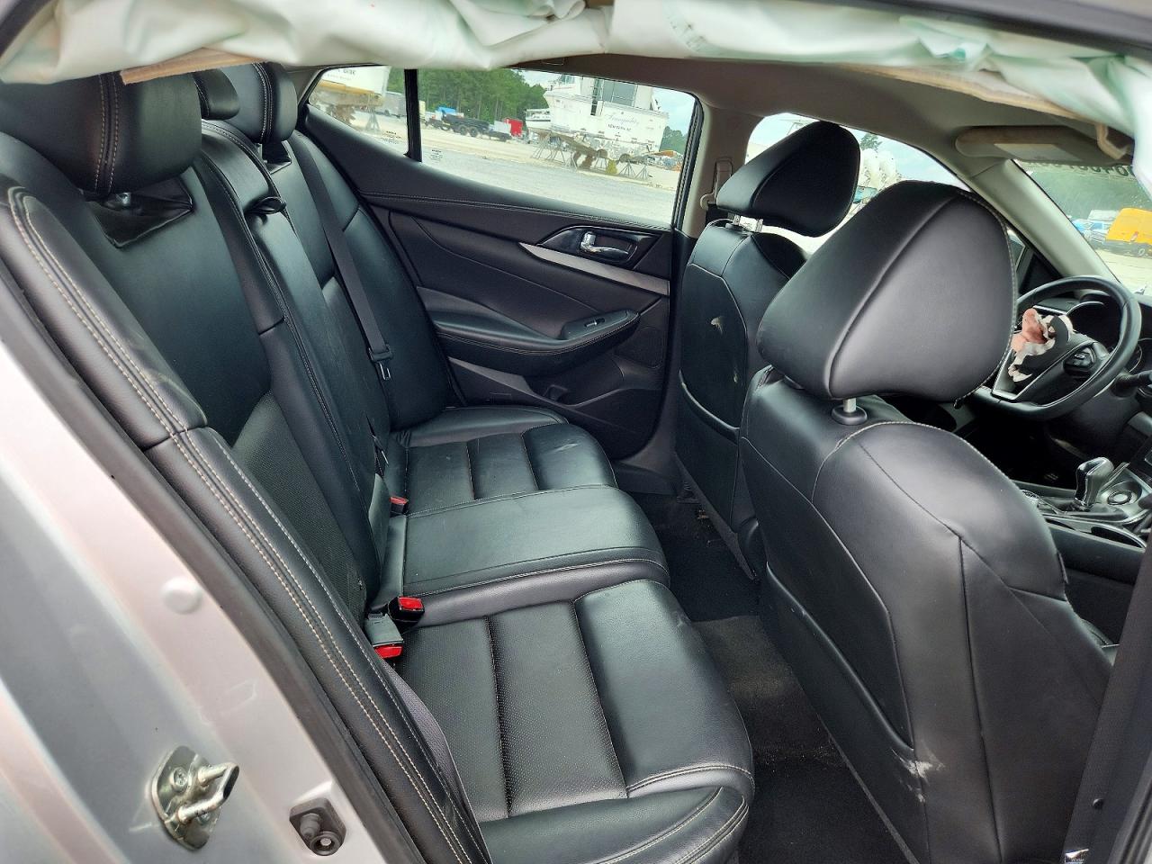 2017 NISSAN MAXIMA