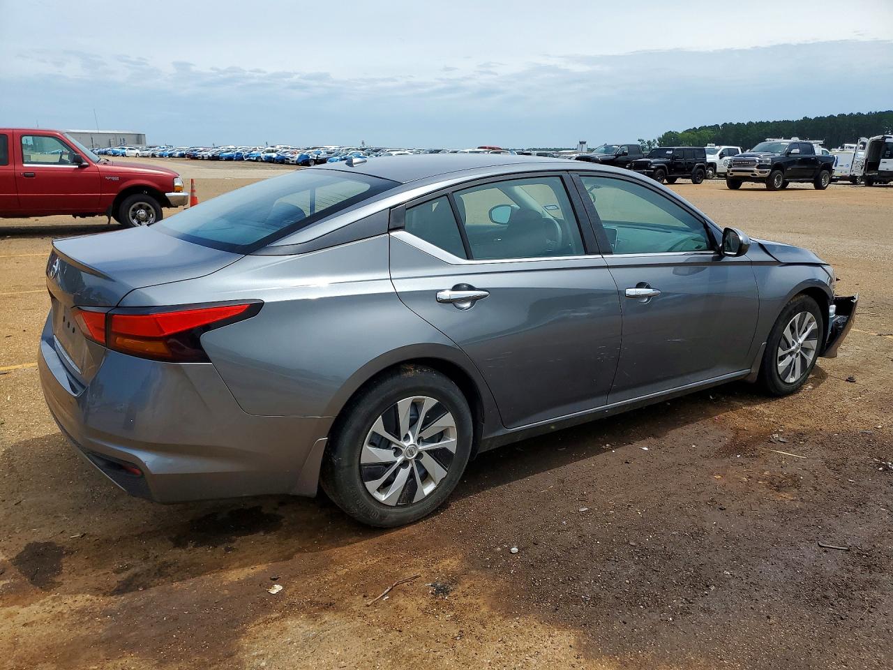 2019 NISSAN ALTIMA