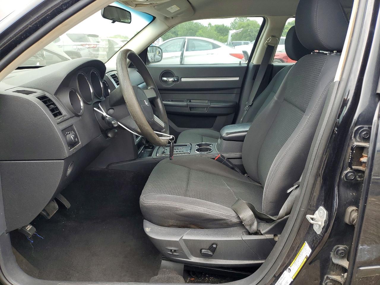2010 DODGE CHARGER