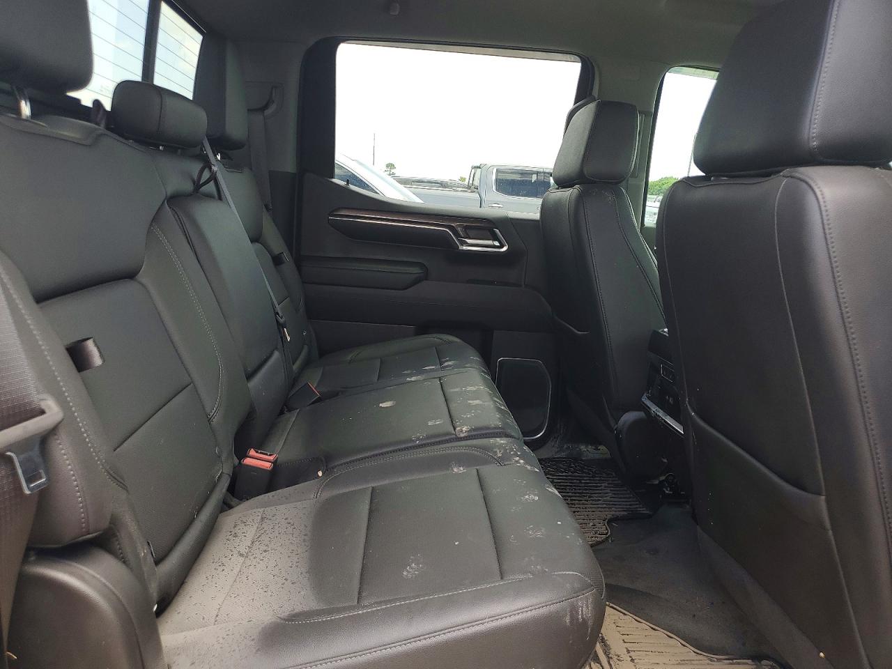 2024 CHEVROLET SILVERADO