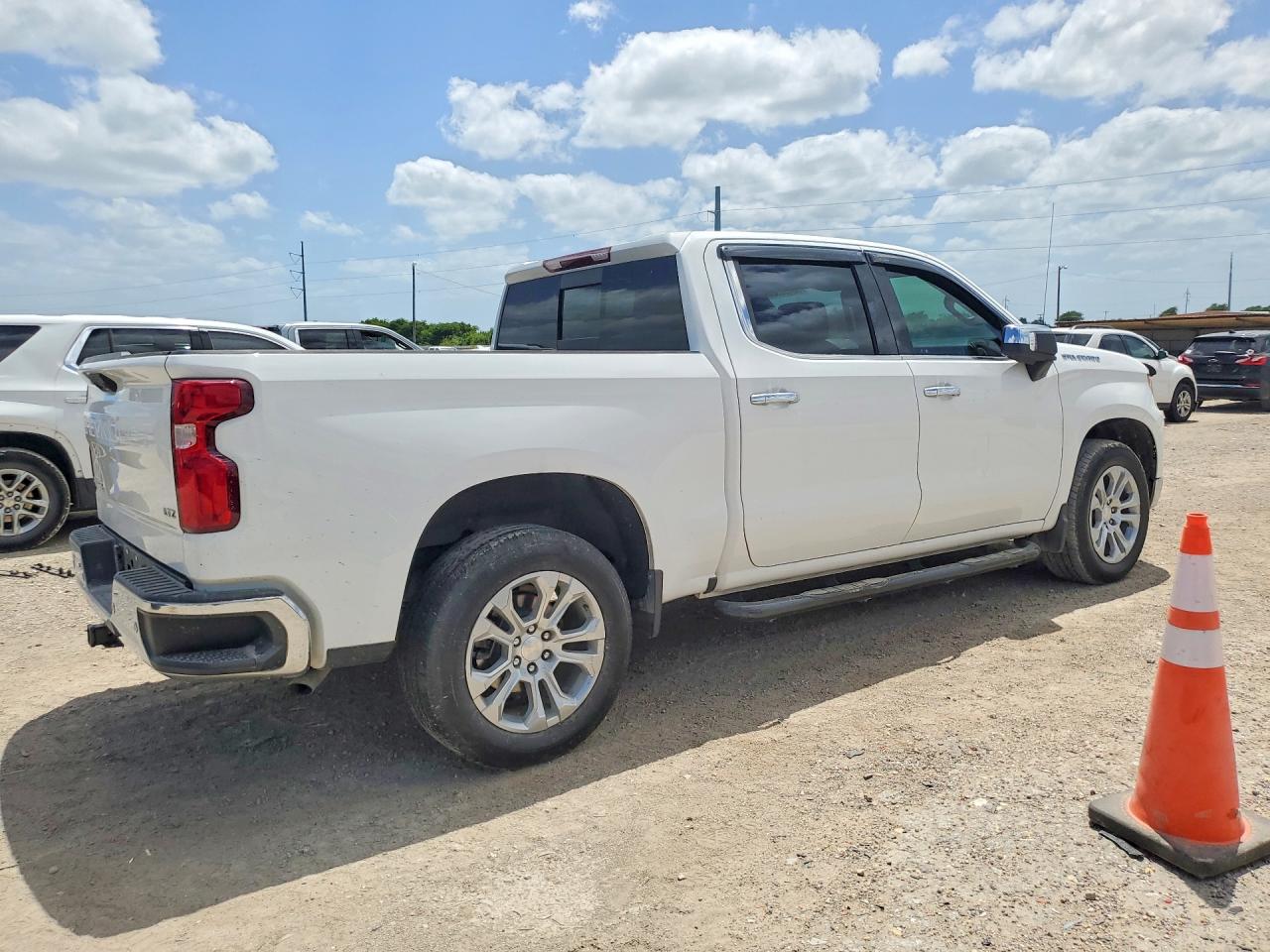 2024 CHEVROLET SILVERADO