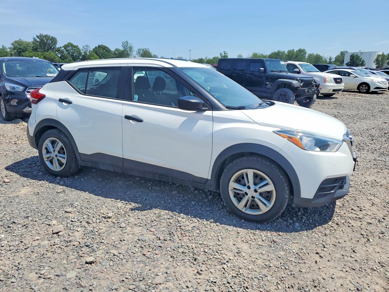 2020 NISSAN KICKS
