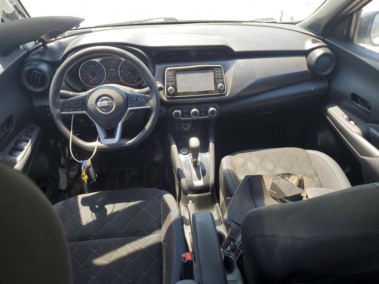 2020 NISSAN KICKS