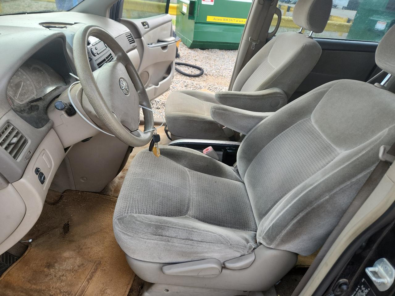 2008 TOYOTA SIENNA