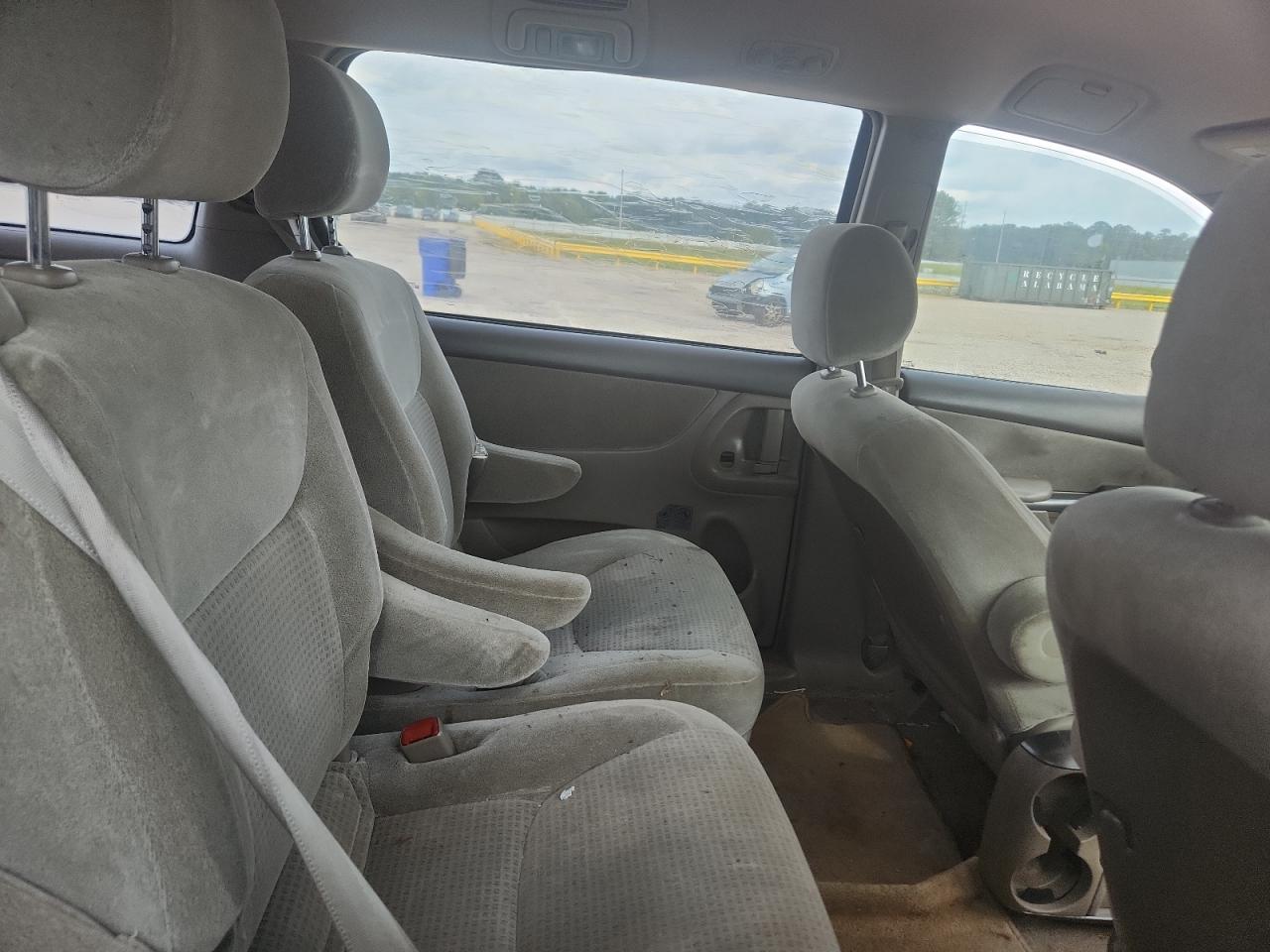 2008 TOYOTA SIENNA
