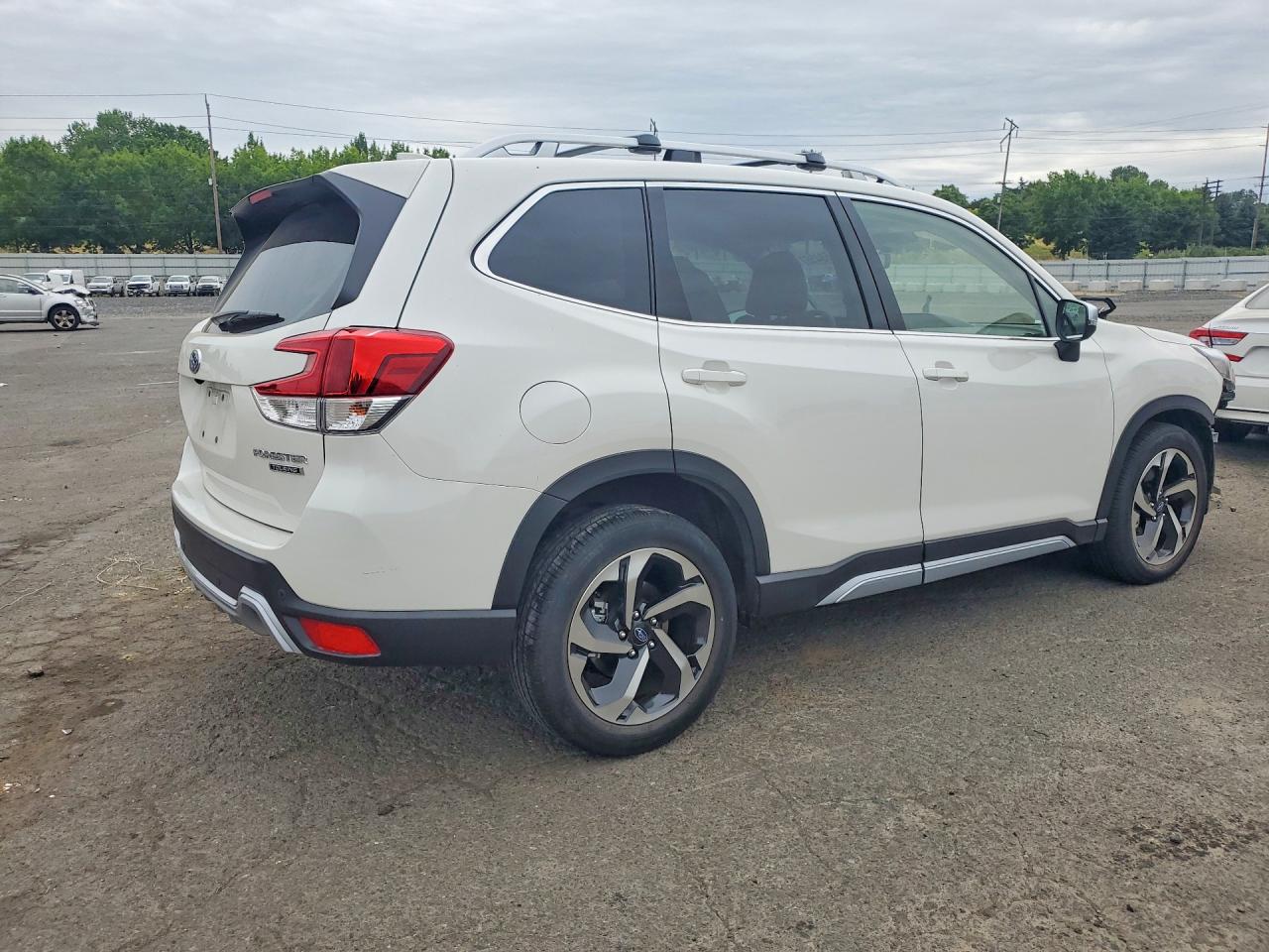 2023 SUBARU FORESTER