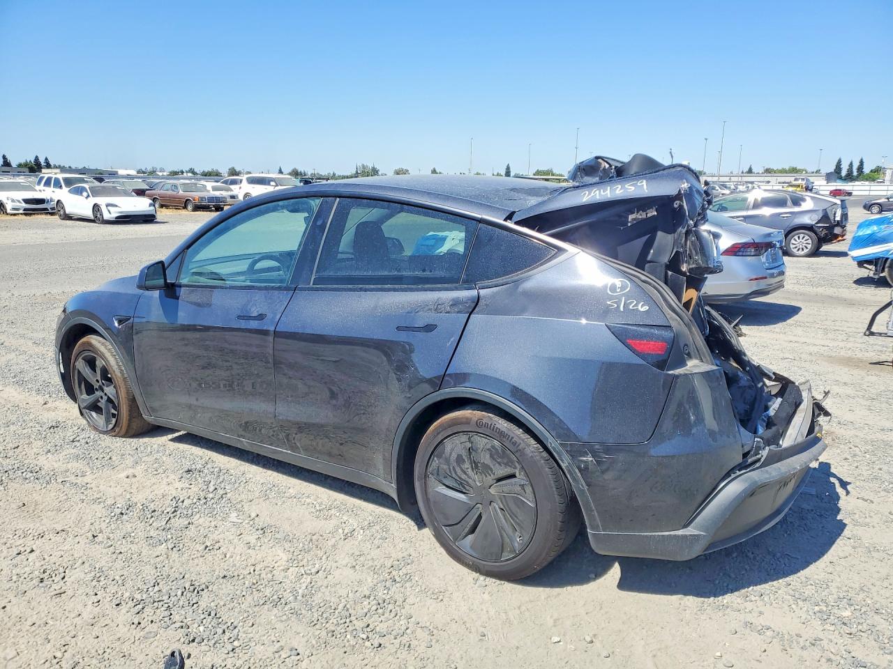 2026 TESLA MODEL Y