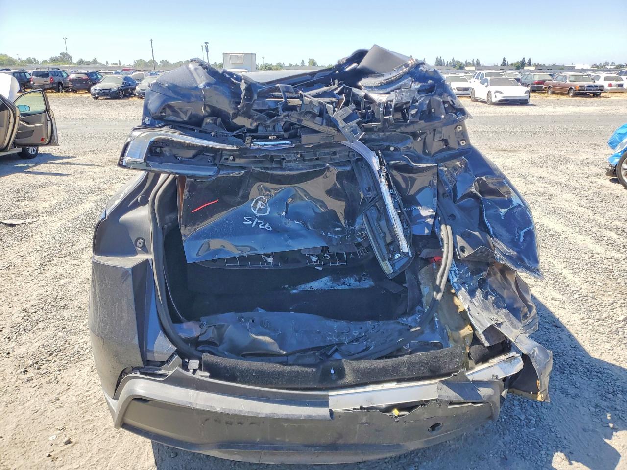 2026 TESLA MODEL Y