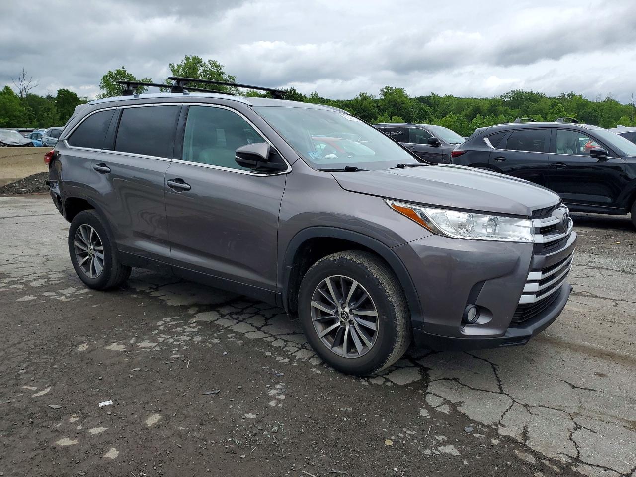 2019 TOYOTA HIGHLANDER