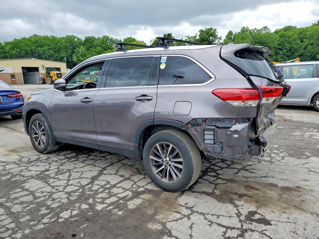 2019 TOYOTA HIGHLANDER