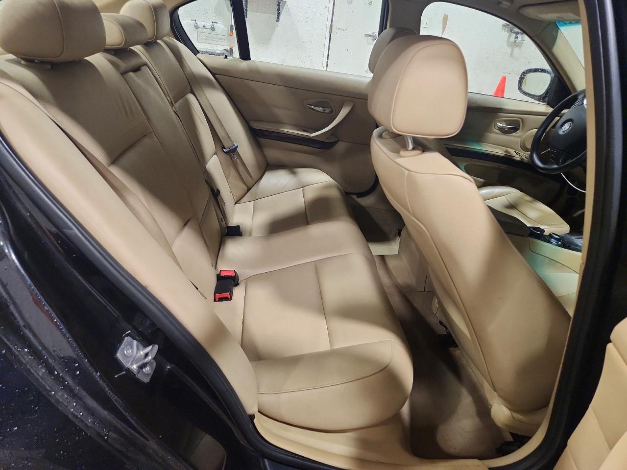 2011 BMW 3 SERIES