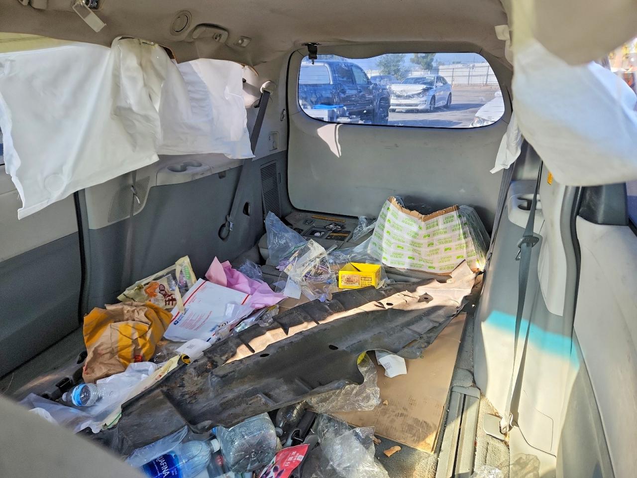 2013 TOYOTA SIENNA