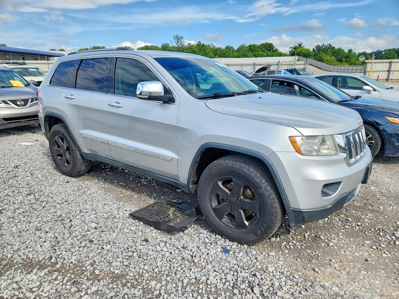 2013 JEEP CHEROKEE