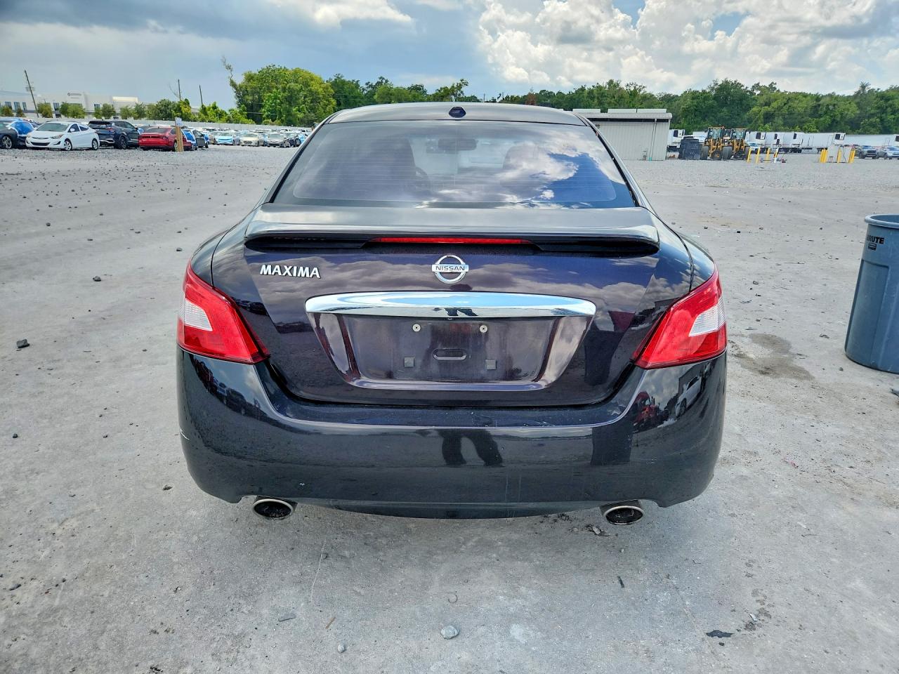 2011 NISSAN MAXIMA