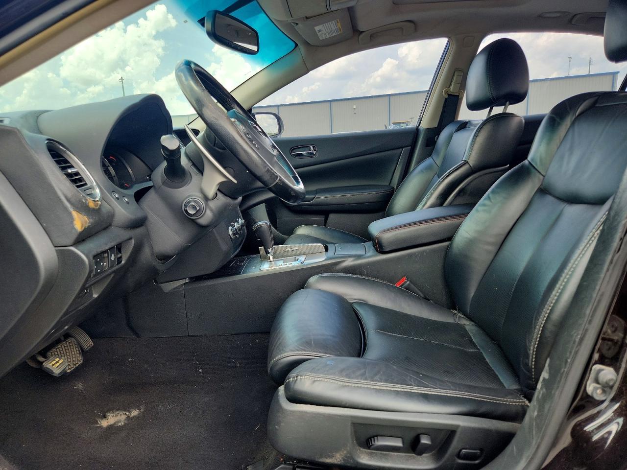 2011 NISSAN MAXIMA