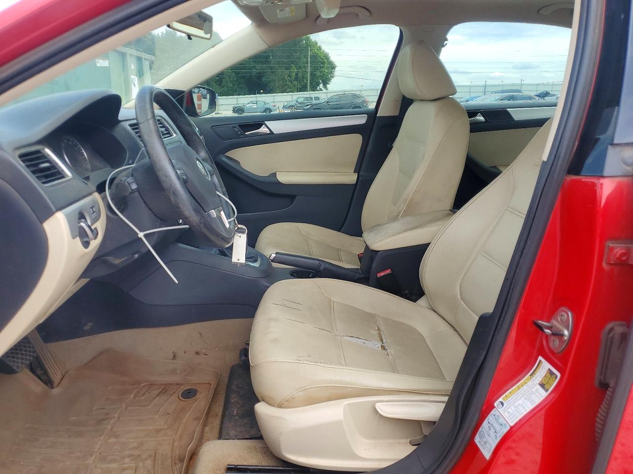 2012 VOLKSWAGEN JETTA