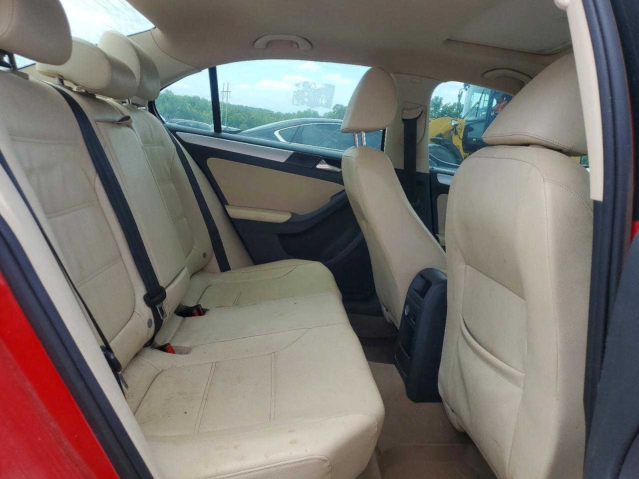 2012 VOLKSWAGEN JETTA