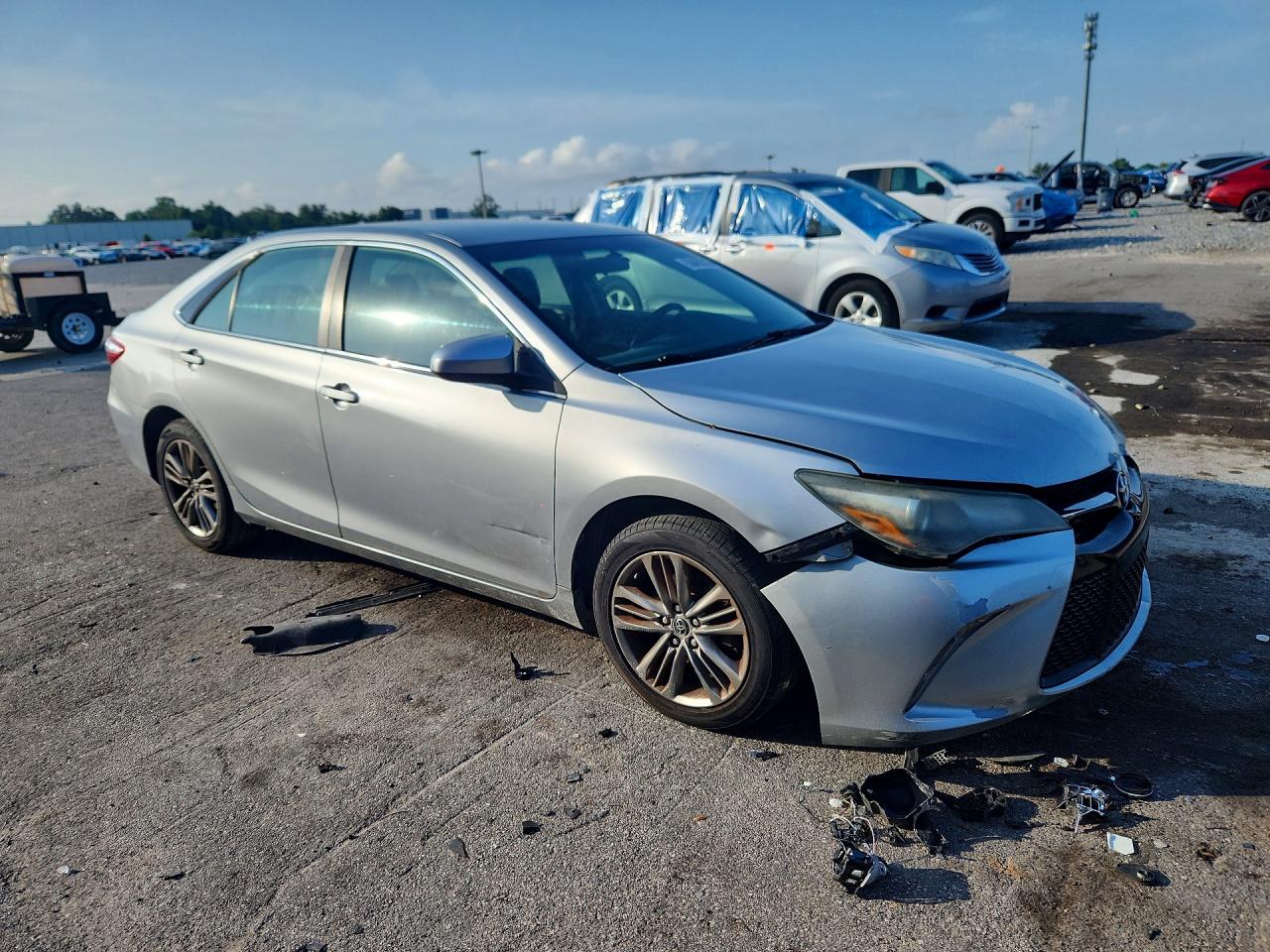 2015 TOYOTA CAMRY