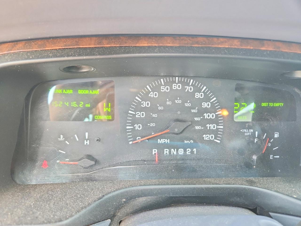 2002 LINCOLN TOWNCAR