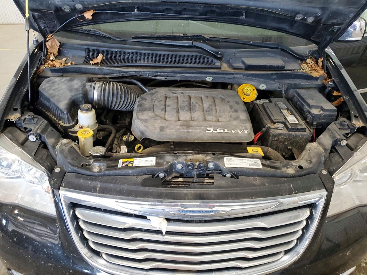 2016 CHRYSLER MINIVAN
