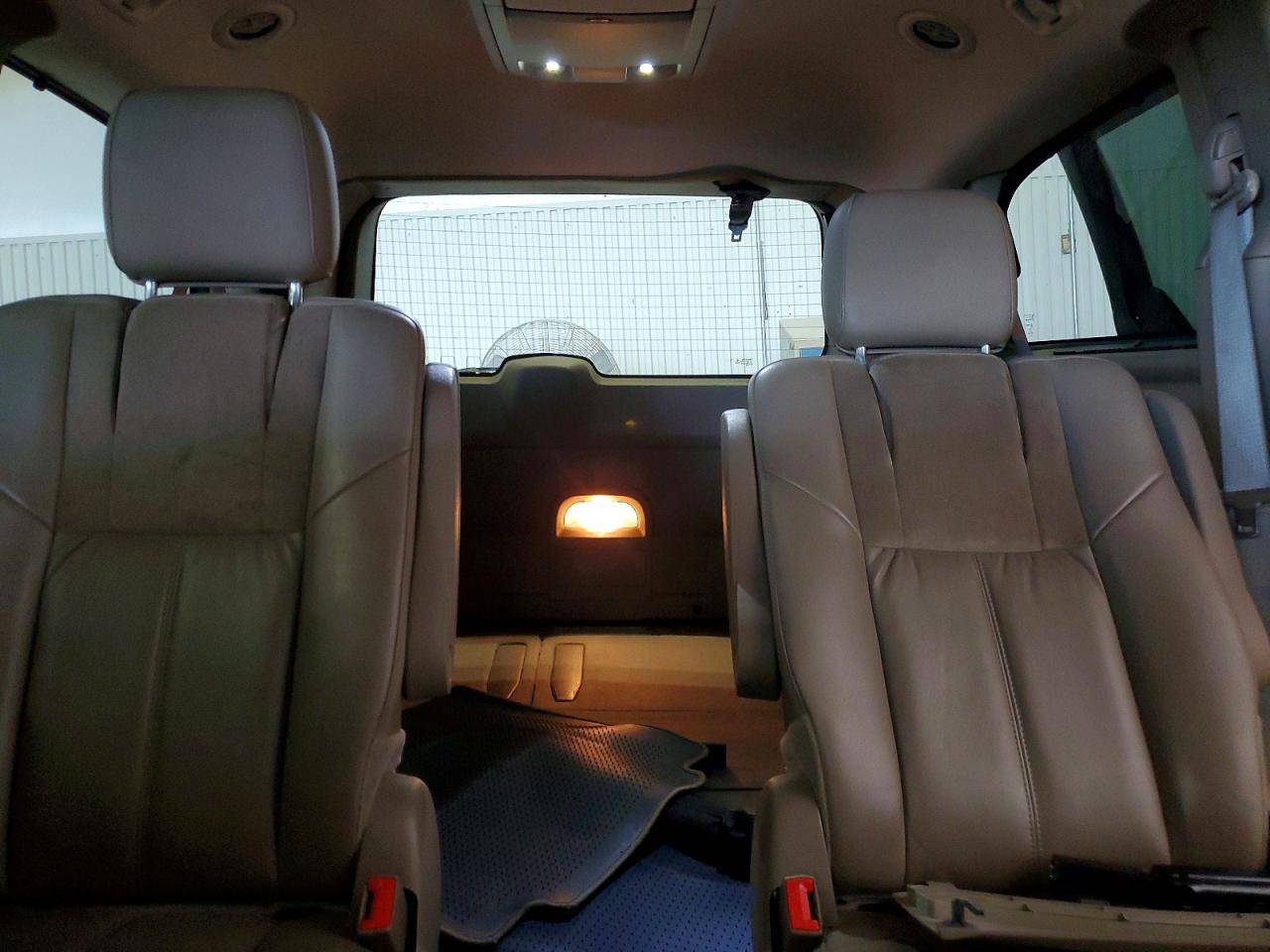 2016 CHRYSLER MINIVAN