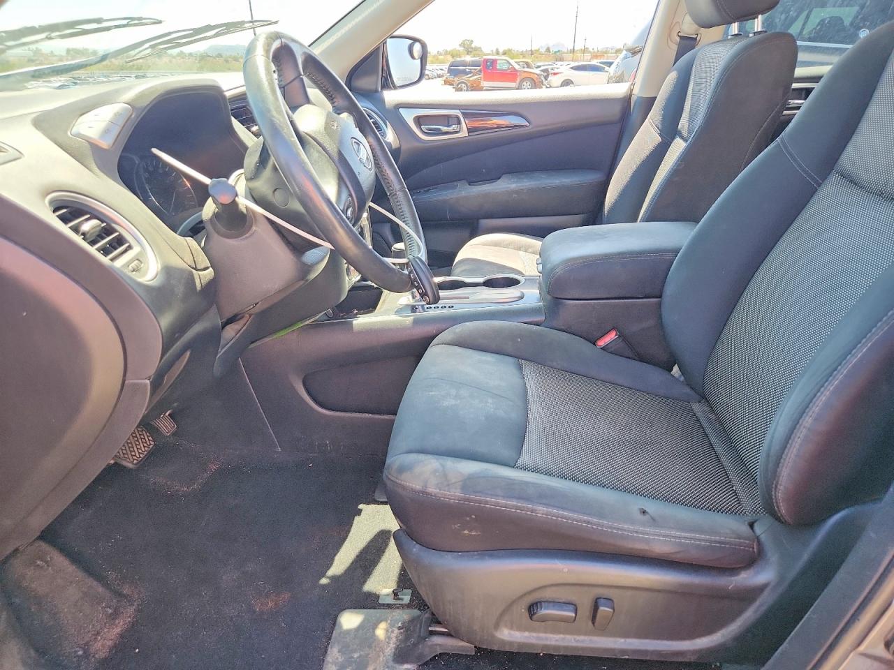2017 NISSAN PATHFINDER