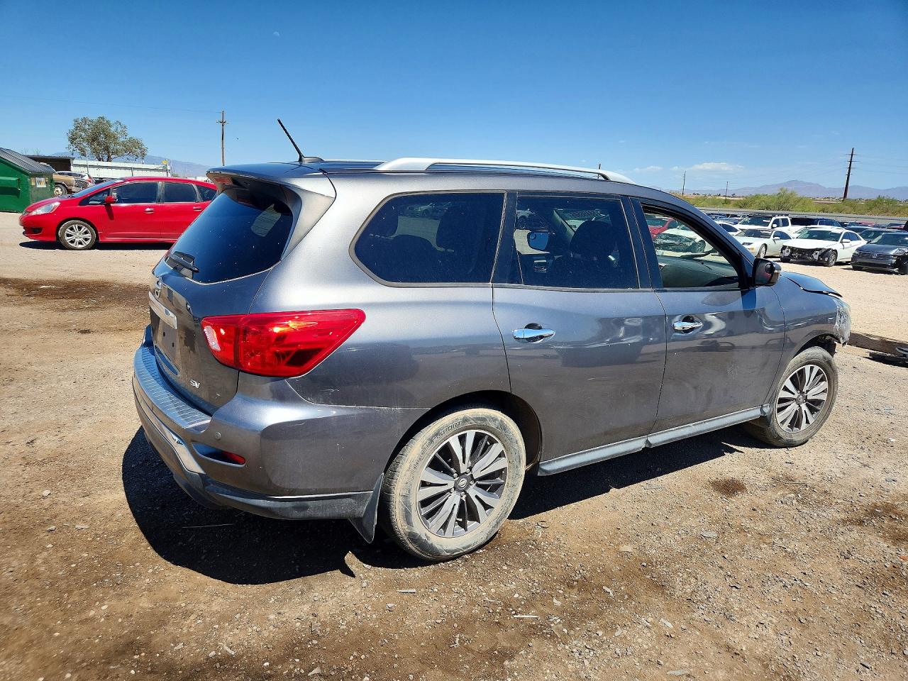 2017 NISSAN PATHFINDER