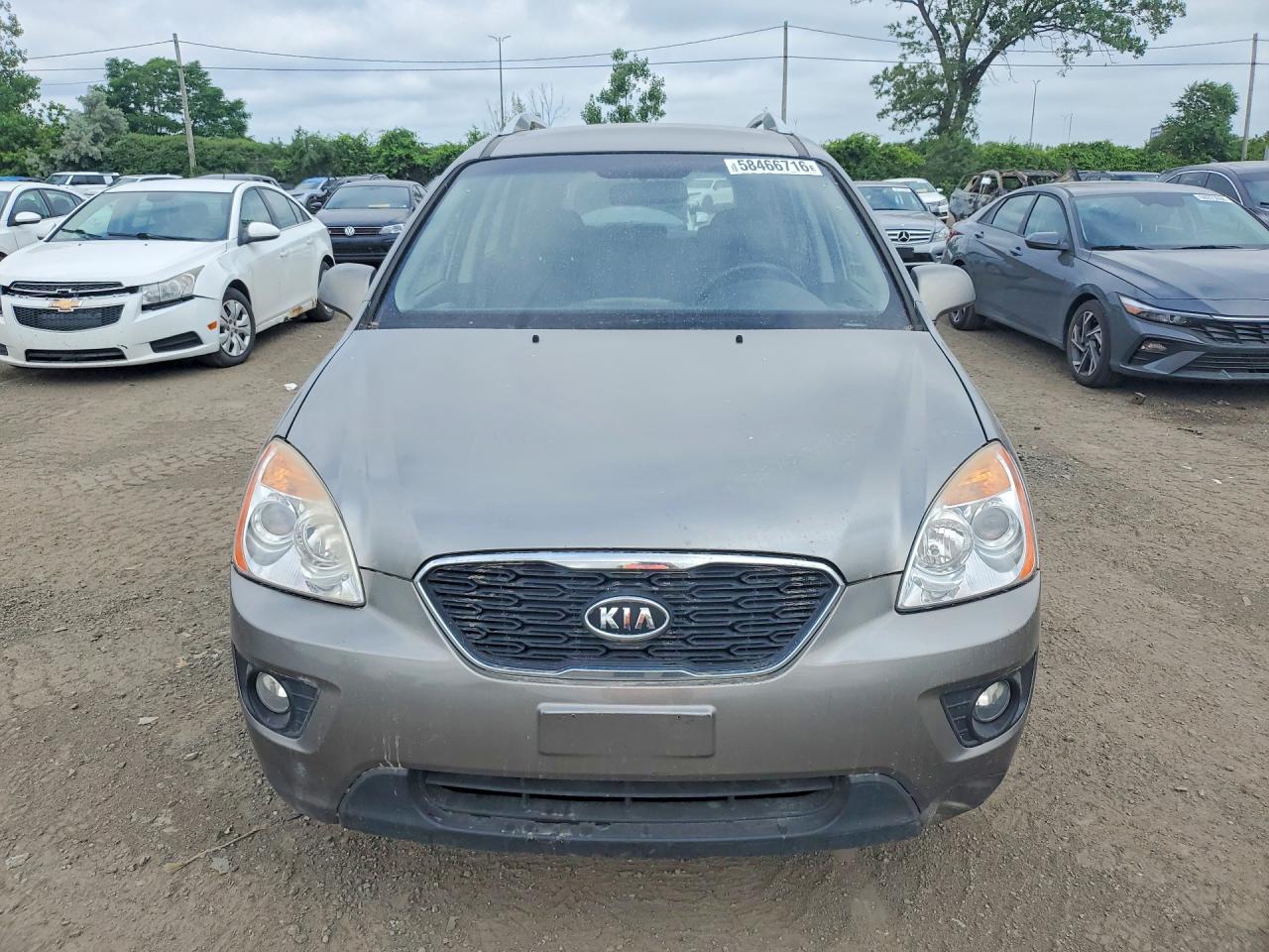 2012 KIA RONDO