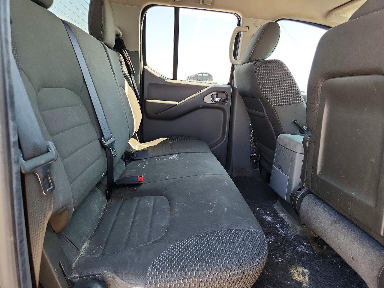 2012 NISSAN FRONTIER